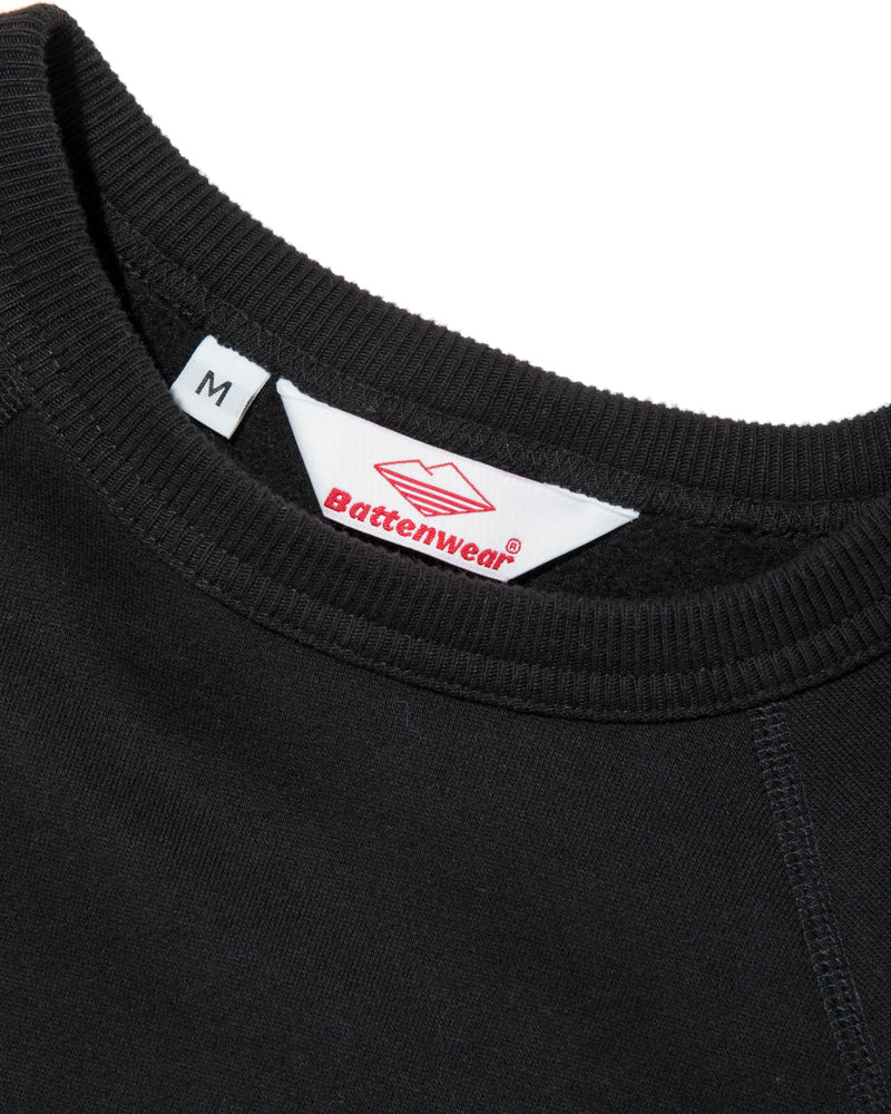Reach-Up Sweatshirt / Black